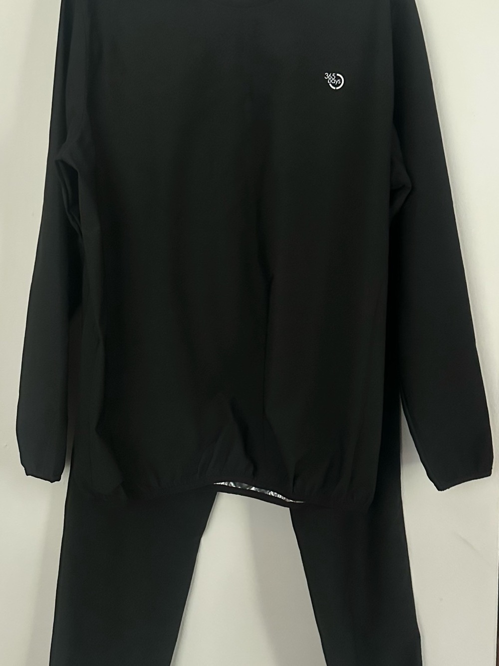 365 Days Sweat Sauna Suit
Long Sleeve Pullover and Pant
Set
